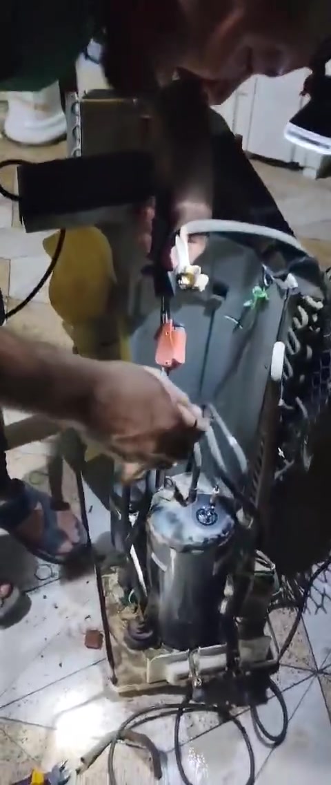 ورشه المهندس رائد لصيانه جميع الاجهزه التبريد ورشه متنقله. في الشطره   ***********
