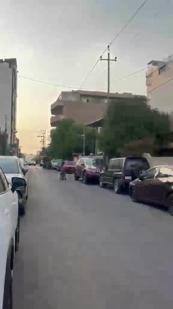 السلام عليكم حبايب قلبي جبنا لكم بيت 320 متر في سليمانيه للايجارقريب شارع سالم خلف مول سيتي ستار قريب السوق متكون من سبع غرف نوم وست صحيات فول واستقبال ومطبخ ومساعد مطبخ وغرفته منهن ماستر*********** البيت يصلح لعائلتين او شركه لذلك بيوت للبيع شقق للبيع بيوت مفروشه للايجار وشقق مفروش للايجار بنايات تجاريه للبيع اراضي التجاري للبيع في سليمانيه فنادق للايجار فنادق للبيع في سليمانيه عقارات ابو رزان في السليمانيه التواصل على الواتساب او الهاتف تحياتي لكم حبايب قلبي***********
