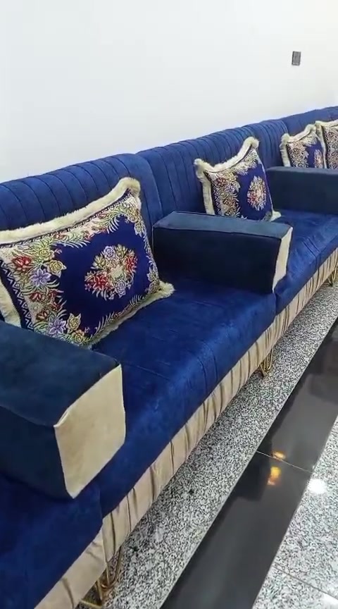 تخم قنفات ديوان كامل للبيع شاهد الفيديو لمعرفة المزيد مراسله على الخاص