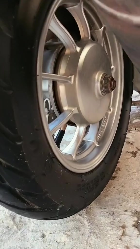 ماكس عدلا بلادي مكينه بلادي شرط خرصه   دراجه ناشفه حلوه من كفرات من تزويد تزويد دبلات امامي   وا فج وا صينيه  وا شيال وا وياله  الدراجه  من اكلك حلوه  اطيك شغله مضمونه    سعر الدراجه 850 وا بيها مجال شي قليل   رقم التواصل واساب ***********
