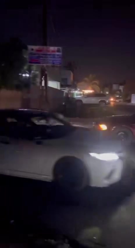 سلام عليكم موستنك 2012  بجم شيلبي
السياره بدون دواخل بدون شاصي بيها طخات ابيع صبغ حزام
مكينه 6 سلندر 3700
سياره كشف 
مكينه نضيفه جداً 
والكير مكفول 
سماعات سوني الاصليه 
ليد الوان الاصلي
بيها نقوصات بسيطه 
ب 88 وبيها مجال
عنوان بغداد حي الجامعه
***********
