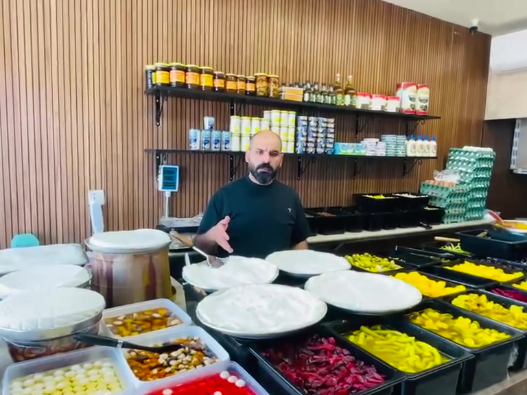 السلام عليكم ورحمة الله وبركاته 
أهلا وسهلا بكم زبائنا الكرام 
بألبان ومخللات الربيعي 
وصلنا وجبة جديدة من 
قيمر العرب ( ديالى خان بني سعد )
والجبن الحلو  ( الديلمة )
العنوان الثعالبة شارع محطة تعبئة وقود الصمود مجاور أفران ومعجنات بركات المنعم 

يوجد خدمة توصيل داخل منطقة الثعالبة والمناطق المجاورة ***********
