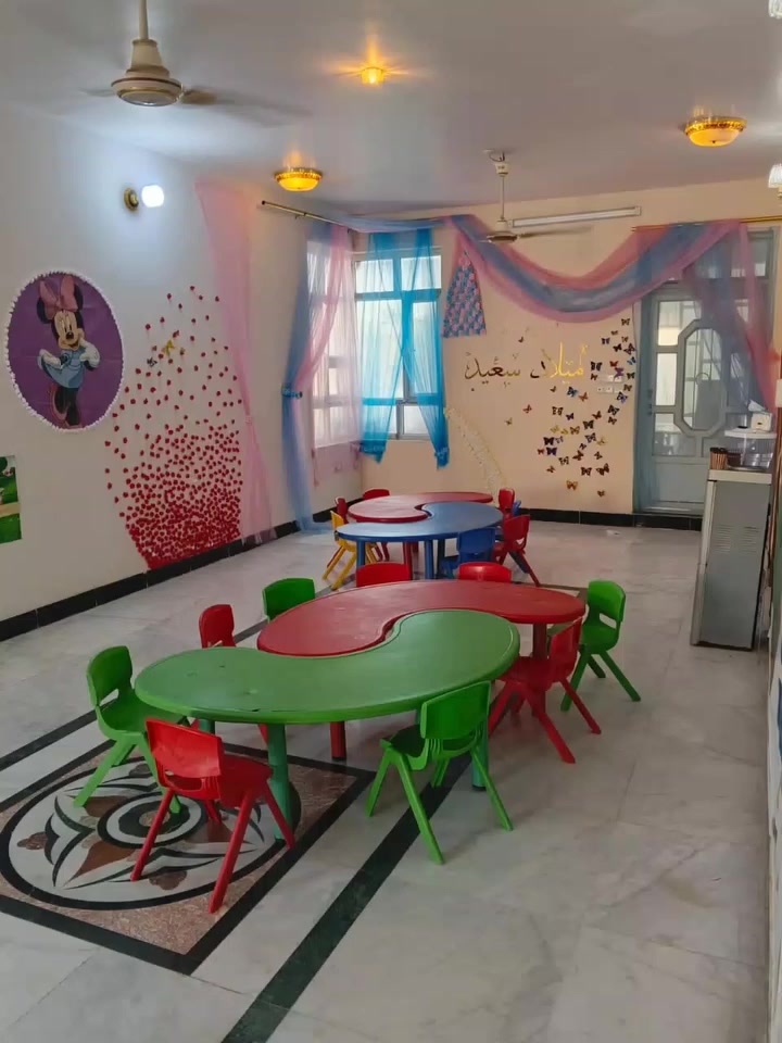 🌟🎒 بداية عام دراسي جديد مع روضة المتفوقون الصغار 🎒🌟
بكل حب وفرح نستقبل أطفالنا الأحبة في عام دراسي جديد مليء بالتعلم، والمرح، والأنشطة الجميلة 💙💛💚
📚 بدأ التسجيل للعام الدراسي الجديد
نحرص في روضة المتفوقون الصغار على توفير بيئة آمنة وممتعة تجمع بين التعليم والترفيه وتنمية مهارات الطفل 🌈✨
👧🏻👦🏻 نرحب بأطفالنا وننتظر أجمل لحظاتهم معنا، لنبني معهم خطواتهم الأولى نحو التفوق والنجاح ⭐
📍 العنوان: الرمادي – الشركة، قرب مدرسة الرشيد
📞 رقم الإدارة: ***********
💫 روضة المتفوقون الصغار
نصنع التفوق منذ الصغر 🌟
📢 سارعوا بالتسجيل، والأماكن محدودة!
#روضة_المتفوقون_الصغار
#بداية_العام_الدراسي
#بدء_التسجيل
#رياض_الأطفال
#الرمادي
#أطفالنا_أمانة
#التعليم_والترفيه
#نصنع_التفوق_منذ_الصغر
#تعليم_الأطفال
#أنشطة_أطفال
#عام_دراسي_جديد
#تسجيل_العام_الدر
