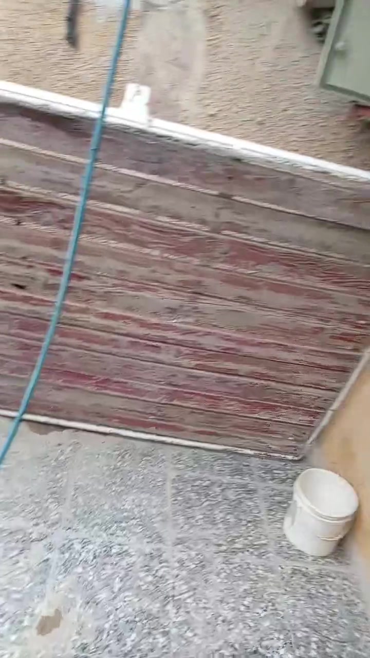 مدينه الصدر • شيري • نيسان