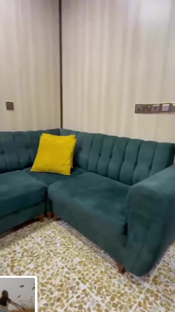السلام عليكم ديوان للبيع ٨ امتار
اخو الجديد
السعر مع البرده الزيبره ٤٠٠ الف وبينو مجال للاستفسار اتصل على الرقم

‭***********‬
