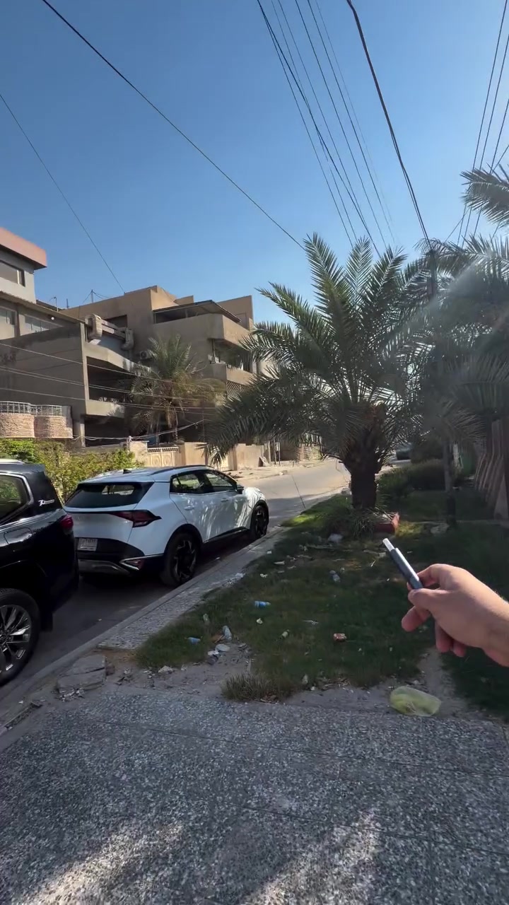 دار ٤٠٠ متر للايجار
السيدية الشارع التجاري رابع بيت من التجاري موقع مميز
٧ غرف نوم ٥ حامات صالة ١٥ متر مطبخ جبير
للتواصل ***********
