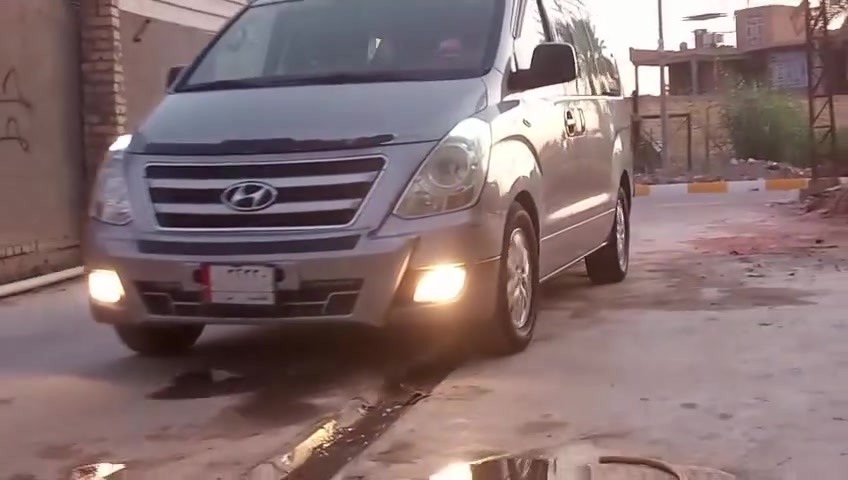 سلام عليكم شباب 
ستاركس ٢٠١٨ دبلو 
قبل عشر ايام شديت الها طابوكه 
سياره خير من الله ما متعوبه 
كفاله ما عده المدكر الخلفي. مثل ما موضح بالفيديو جها السايق جوه قبق الكاز بيها رش ومجورد فقط بدون ضربه 
منضومه زنون 
سياره خير من الله تبريدها كلش زين 
اكو ضعف بالحداديه يراد الها شموع 
لو ربل 
ارقام انكليزي طالعه بس تسحبهن  كامله المعامله 
واذا تريد اروح وياك نسحبهن هم مو مشكله 
السعر ٢٤٠ وبيها مجال قليل للشراي 

***********
