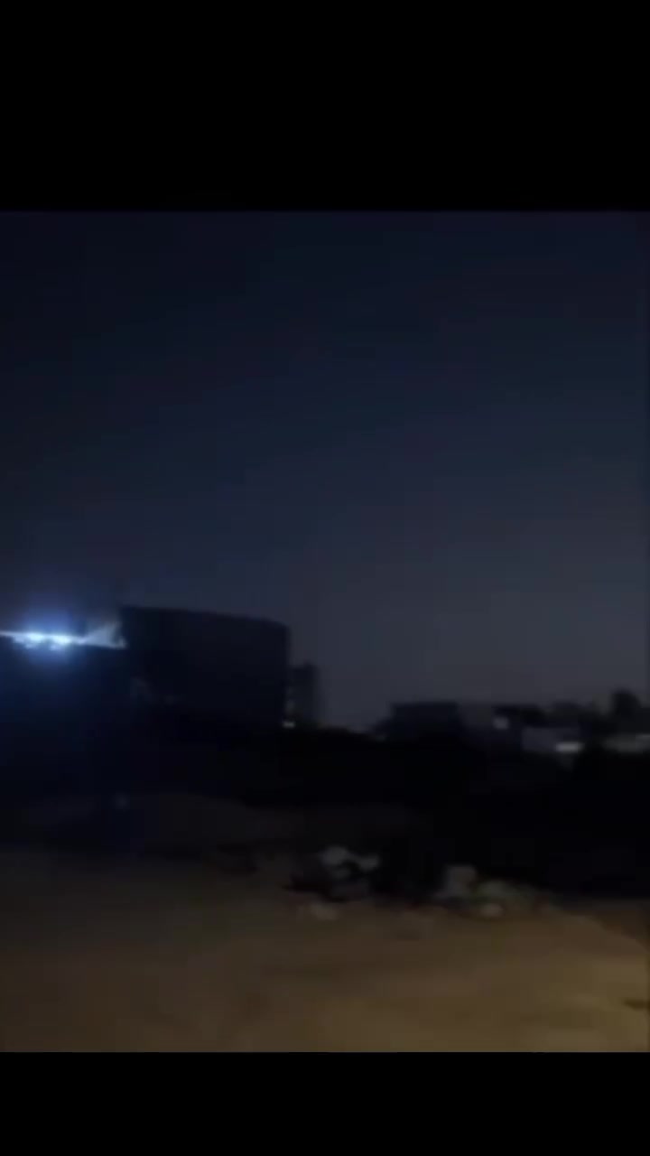 السلام عليكم
***********
يتوفر لدينا بيت للبيع طابقين بناء جديد

مساحه 100 متر 

طابو زراعي عراقي 

يتكون اللبيت من
غرفتين منام 
صاله 
استقبال
مطبخ
صحيات داخلية وخارجيه 

العنوان ابو الخصيب كوت الحمداني قرب المحكمه 

السعر/75مليون وبي مجال 

رقم الهاتف/***********
