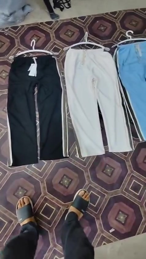الشورجة • ملابس • للبيع