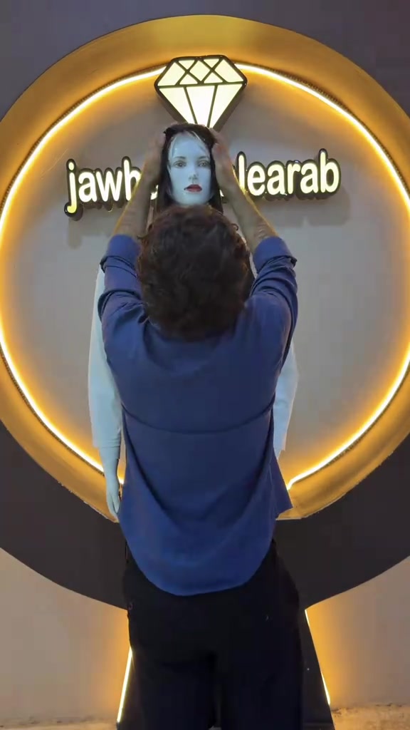 ملابس • معلومات ناقصة