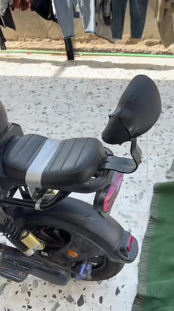 سلام عليكم شباب دراجه r11 للبيع الي يريدها يراسلني خاص دراجه جدا جدا نضيفه وقويه وسريعه بعد معروفه بمواصفاتها السعر400 العنوان بصره كرمةعلي الطيف
رقم الهاتف للستفسار***********
