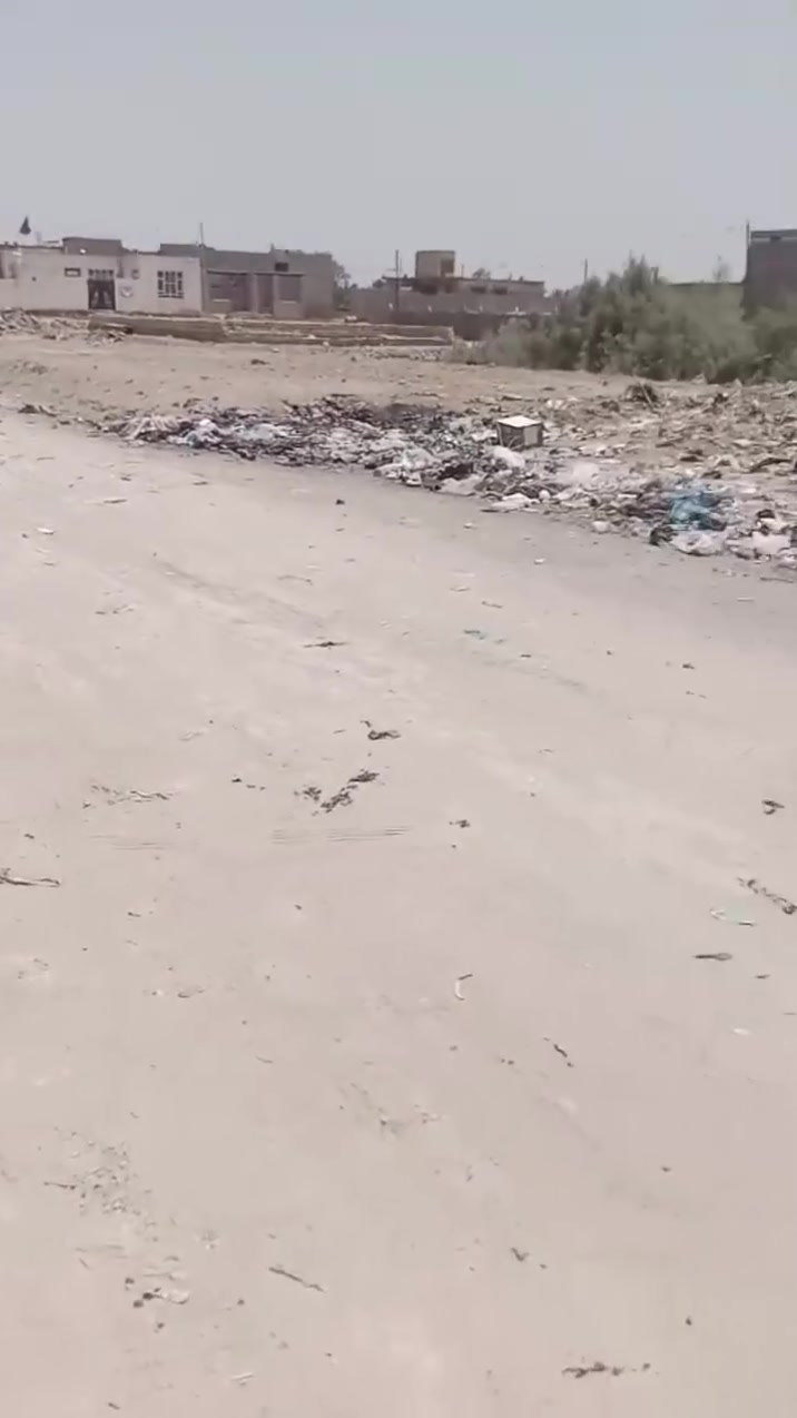 قطعه ارض للبيع قريه الزهراء مساحه ٢٠٠
بصف الركن 
تبعد عن شارع العام ٣٠٠ متر تقريبا 
السعر مناسب 
*********** أتصل او واتساب
