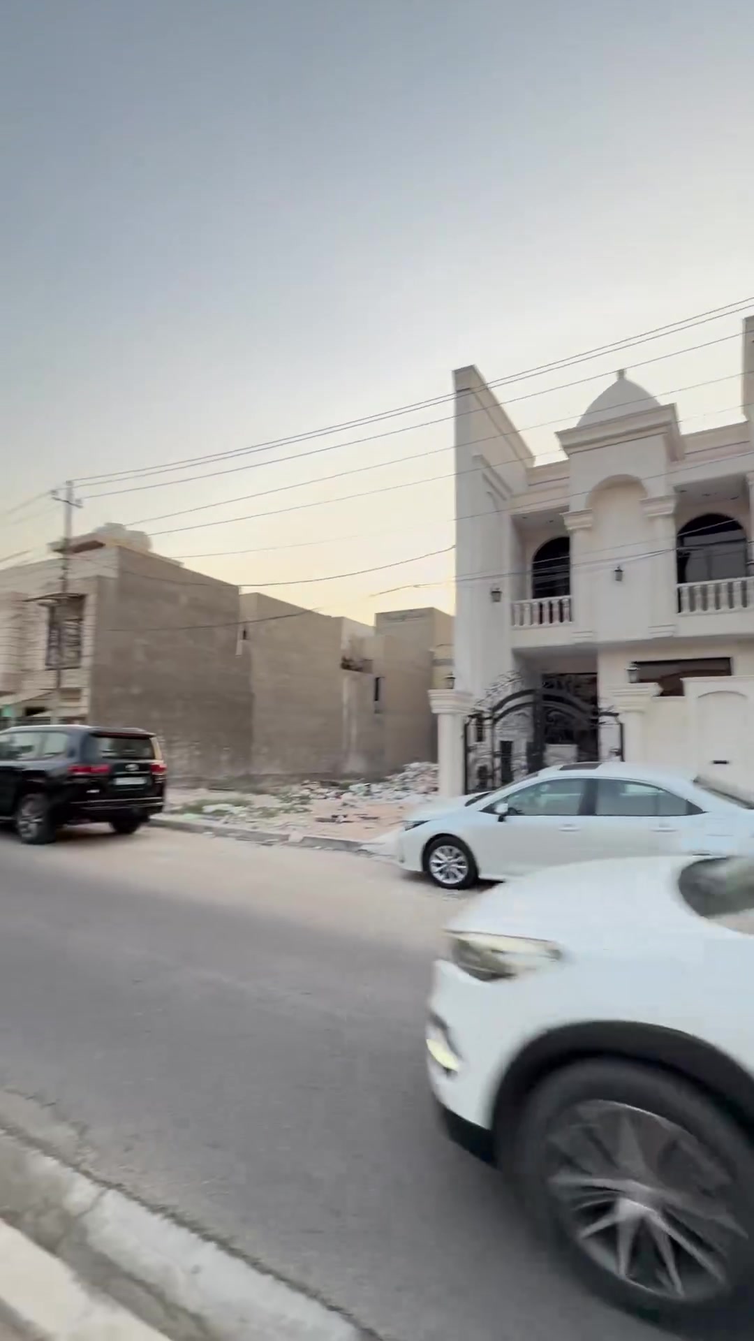 🏠 للبيع في السيدية – توينيات عدد 2

مساحة كل عقار 150 متر، واجهة 6 متر، بناء مودرن فول درجة أولى، سنة البناء 2026.

🔹 محتويات العقار:
• مدخلين
• صالة
• مطبخ
• حولي
• خدمات
• غرفة نوم

🔹 الطابق الثاني:
• 3 غرف نوم
• خدمات

🔹 الطابق الثالث:
• غرفة نوم
• خدمات
• بيتونة
• سطح

📞 للاستفسار والتفاصيل، الاتصال على الرقم الموجود أسفل المنشور.

***********

***********
