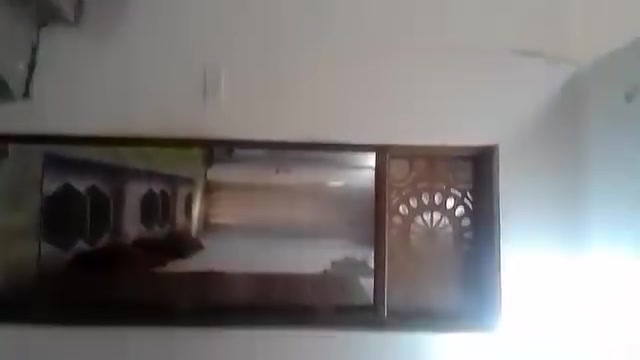 سلام عليكم بيت اللبيع راست الوزراء  البيت 150متر   سعره 175.     ***********

نص مكتوب في الصور:
- ريلز
- حمام زاجل الأطلسي
- مميزات الحمام ذو الذيل المفرد المتوازن وأجنحة السباق الناجحة
- مميزات الذيل المفرد المتوازن
- ذيل مفرد
- مستقيم، ضيق ومغلق جيداً، مع خط وسطي قوي يساعد على التوازن وتحديد الاتجاه.
- توازن الذيل
- طول الذيل متناسق مع الجسم والأجنحة مما يوفر ثباتاً أثناء الطيران.
- ظهر قوي
- ظهر عريض وصلب يمنح القوة ولا حمل خلال الاستحمام أو أية
- جسم مدمج
- جسم منسق يقلل مقاومة الهواء ويزيد السرعة والقدرة على التحمل
- رأس والعنق
- رأس إعم وعنق قوي بدن عصير ومميز بالذكاء والقدرة الجيدة على العودة إلى الموطن
- أجنحة السباق الناجحة
- الريش الأولي
- قوي وممرن، يوفر السرعة والرفح
- الريش الثانوي
- يمنح الثبات والتحكم السلس أثناء الطيران
- ريش التغطية
- يحمي الجناح ويحافظ على انسيابية تدفق الهواء
- بنية الجناح
- أجنحة متناسقة ومعلقة جيداً تقلل مقاومة الهواء وتحسن الكفاءة
- الفوائد الرئيسية
- توازن الجسم والذيل لطيران ثابت ✓
- أجنحة قوية للسرعة والتحمل ✓
- تدفق هواء فعال لسباقات أطول وأكثر نجاحاً
- قدرة أفضل على التوجيه والعودة إلى الموطن
- كيف يساعد في السباقات؟
- التمايز
- يحافظ على ثبات الحمامة في الرياح والمسافات الطويلة.
- السرعة
- انسيابية يزيدان السرعة.
- التحمل
- بناء القدرة على التحمل.
- الدقة
- العودة بدقة.
- الحمام الزاجل
- مميزات حمام سباق ... المزيد