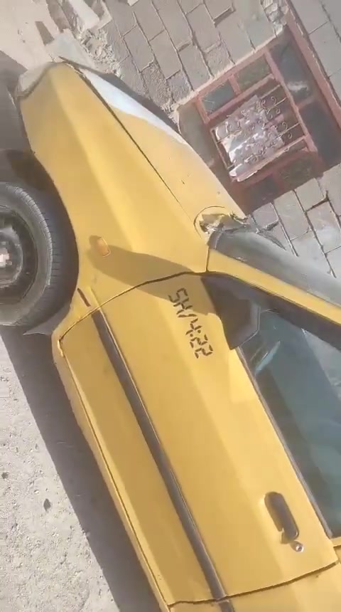 السلام عليكم سياره سايبه للبيع موديل 2015 سنويه بعد ما منتهيه لل 28 محرك وقير جدد كفاله حداده كلها جديده من الطول للطول روايه جدا بس راعيها راح رقمه من يمي ما ندله عندك سياره صندوق السعر 18 وبيها مجال العنوان البصره وبالخصيب اتصال على هذا الرقم*********** للعلم رقم انجليزي
