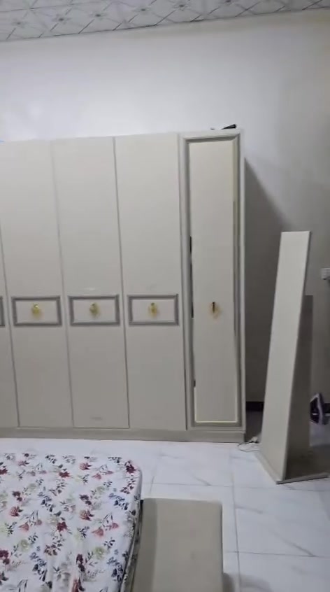غرفه نوم للبيع ٩ قطع سعره ٥٠٠ بيه مجال ***********
