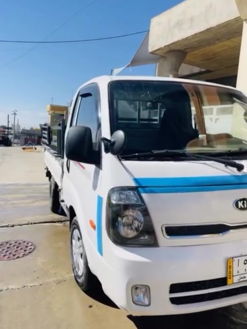 ٢٠٠٩ • أسود • قابل تفاوض