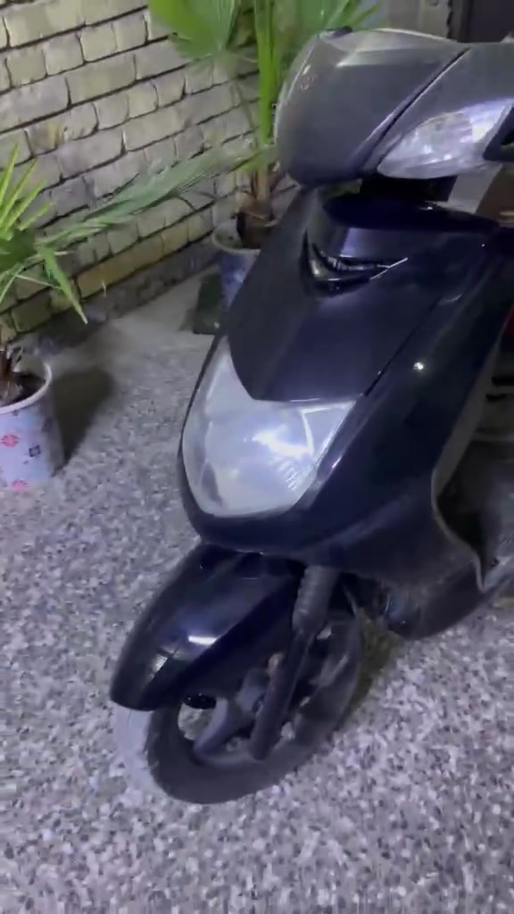 سلام عليكم سكنس نثيه للبيع دراجه كدامكم  خير من الله بيها مكينه تشك الكاع شلعه ومعدل السعر٤٥٠  مكاني بغداد الامين ثانيه رقمي
***********
