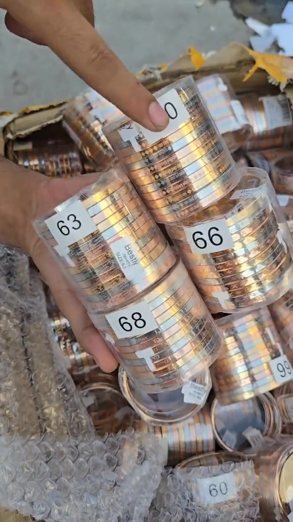 ايدج لتخليهه فارغه سوارات ٣كلر اصلي ب ٣ الاف #اكسبلور #اكسسوارات #اكسسوارات_نسائية #viral 
