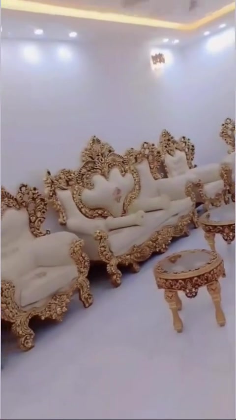 البيع سعر 550 وبي مجال
***********
