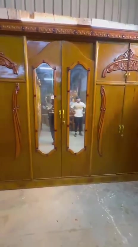 غرفه صاج نضيفه مناقصه شي لا ضرر ولا نقص السعر 600 بغداد لمعامل ***********
