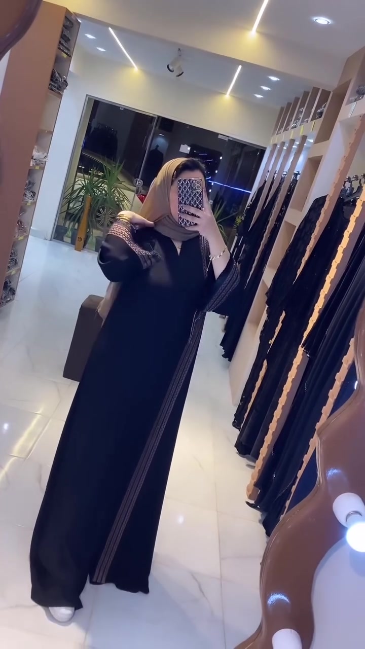 كل عباية حكاية من الأناقة والجمال
لطف للعبايات الخليجية
البصرة/الزبير مول/ط٢
***********
توصيل جميع المحافظات

