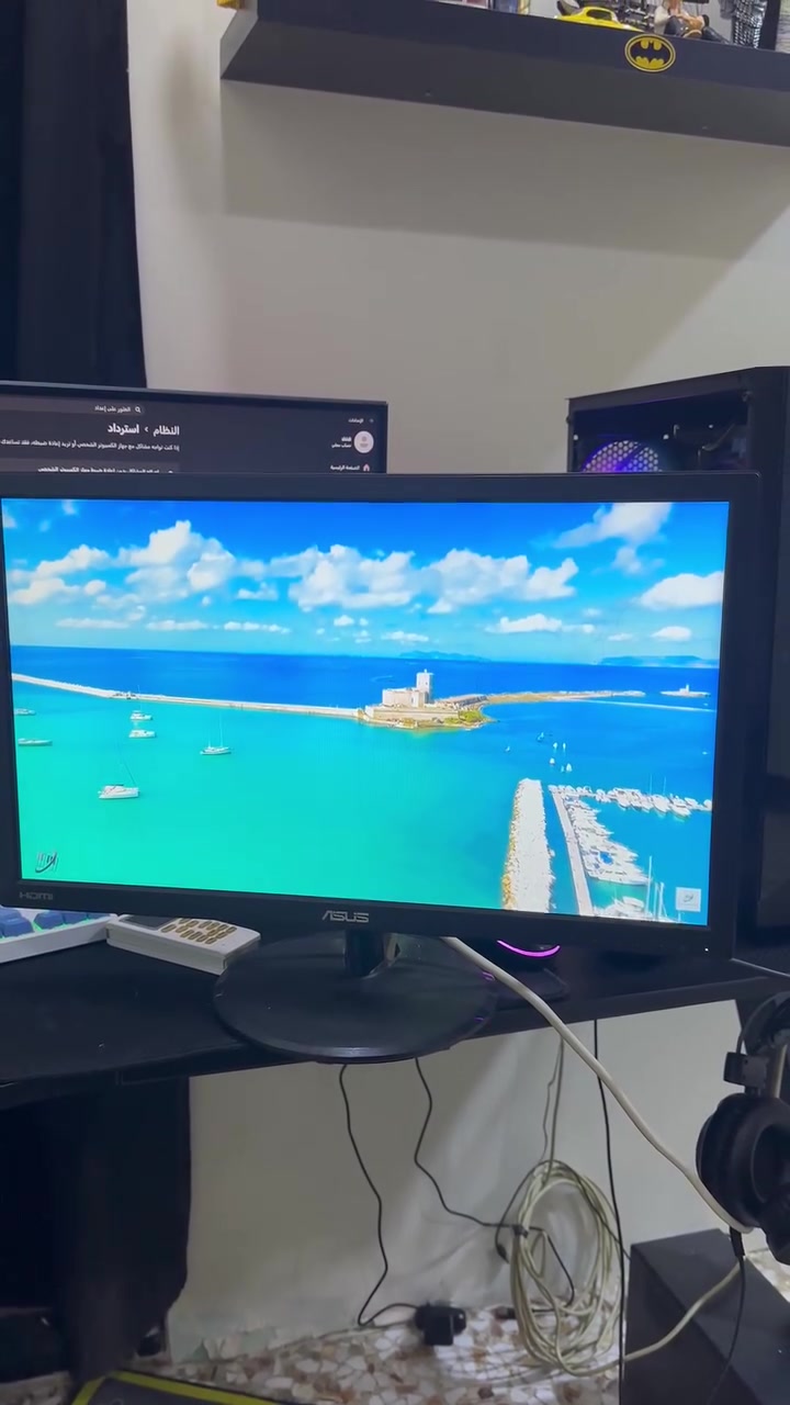 شاشة asus 60 هرتز fullhd شغالة ونضيفة ومابيها اي مشكلة حجم ٢٤ تدعم hdmi السعر 30 الف قفل بدون عملة بيع سريع 
*********** مكاني اعضمية سبع ابكار وماعدي توصيل
