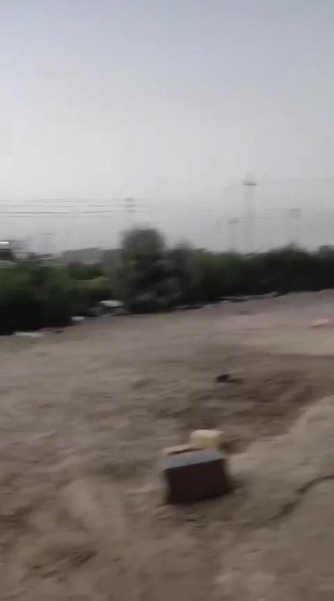 بيت زراعي البيع بلغراف يم سيطر ال سهلان الجديده مقابيل الغسل 100 متر عله شارع المحوله بلباب خدمات تخبل مي ابددد ماينكطع وعله شارع نهايته 27........*********** المو شراي لايدخل خاص
