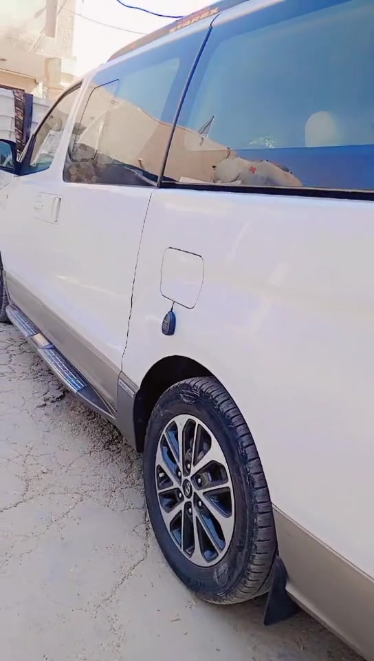 السلام عليكم لبيع والمراوس ستاركس موديل18و محدثه 20 بجم كامل مجول الاستفسار تصل***********
