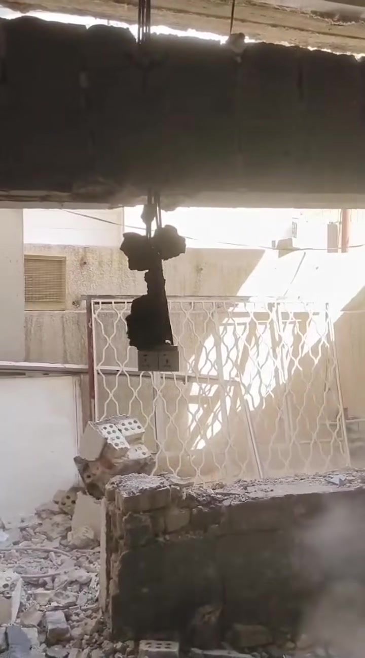 السلام عليكم ورحمه الله وبركاته عمال تفليش تدخيل سبيس وحدل وصب خباطه يدويه اخذ اكبالات  تطبيك شتايكر تشربت فرشي صب دنك وبعض اعمانه في كربلاء الستفسار عله الرقم بدارت ابوعلي *********** ***********
