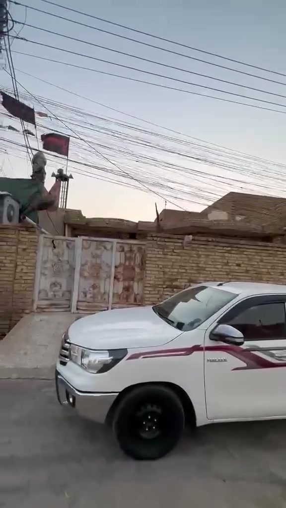سلام عليكم بيت للبيع مساحه 200م بناء حديث كله درجه اولى البيت رقم وهسه واصل للتقييم مكان البيت حي العسكري قرب مدرسه المربد وهاذ رقم ابو البيت اني مكلف بنشر ‏‪‏‪***********‬‏
