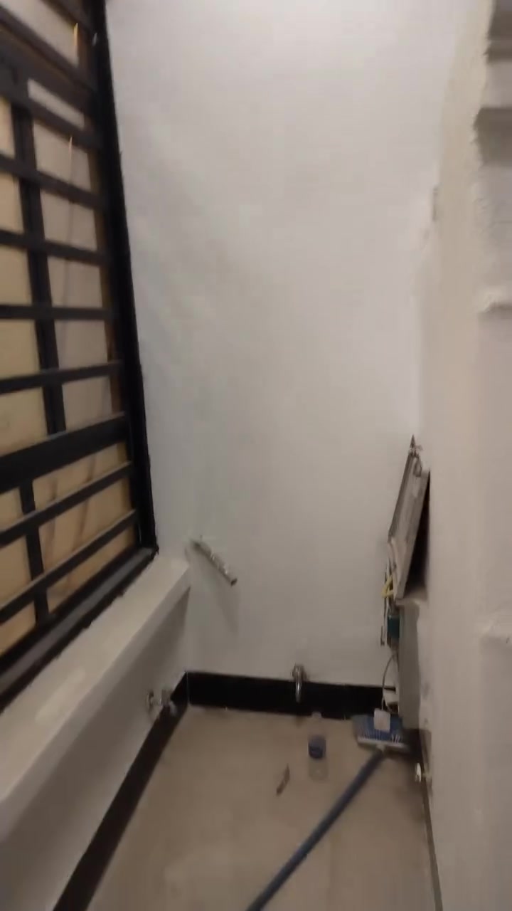 بيت جديد هسه طالعه العماله منه سند ٢٥ المساحة ٥٠ متر السعر ٤٥ مليون الاتصال واتساب ***********
