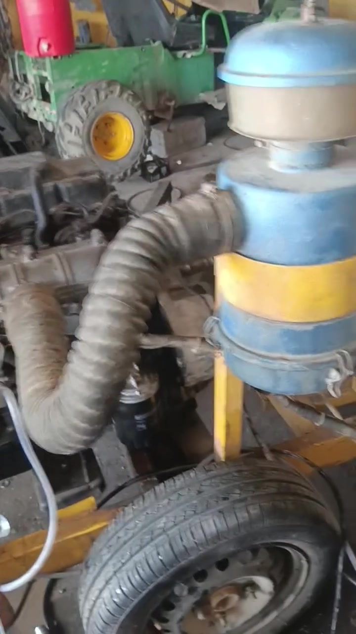 سلام عليكم
للبيع مولد كيا 2701 ...30KV.تخم تايرات جديد 120امبير 
ثري فيز أو بيه جهاز يحول سنكل شنو يعجبك أشغل 
السعر 22ورقة أو بيه مجال 
كربلاء . الحسينيه 
***********
