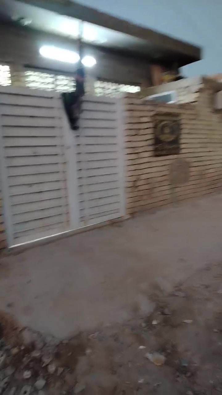 السلام عليكم
بيت للبيع المساحة ١٠٠ م ركن ع الشارع الرئيسي
الموقع الزعفرانيه دور الصحه الزراعي الثاني
للتواصل ***********

