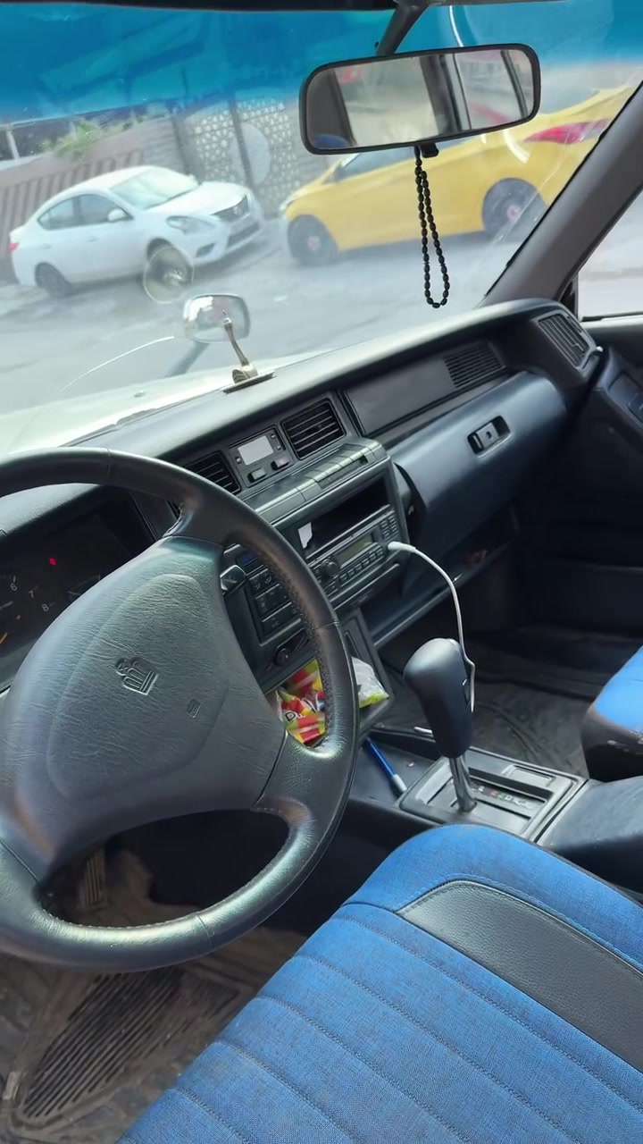 سلام عليكم كراون ستيشن للبيع مديل 2000
رقم بصرة مشروع وطني كير ومحرك بطة مكفول
سيارة تعمير بل كامل صبغ للجمالية حدادية جديدة 
تخم تاير جديد سعر 55 ورقة بيهة مجال 
ستفسار اكثر ***********

