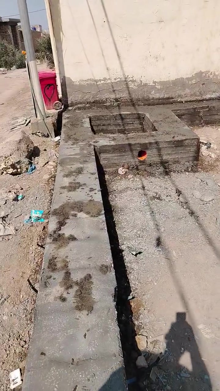 قطعة أرض 200 متر زراعي سند ٢٥ قرب معمل الاصباغ طريق السنيه السعر 19 مليون للاستفسار التواصل مع الرقم *********** او مراسلة الصفحة
