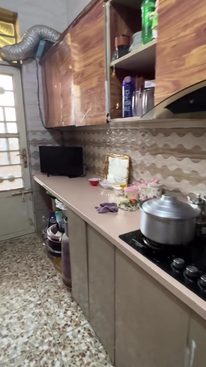 كاونتر للبيع بدون طباخ و مفرغة 750.                       ***********
