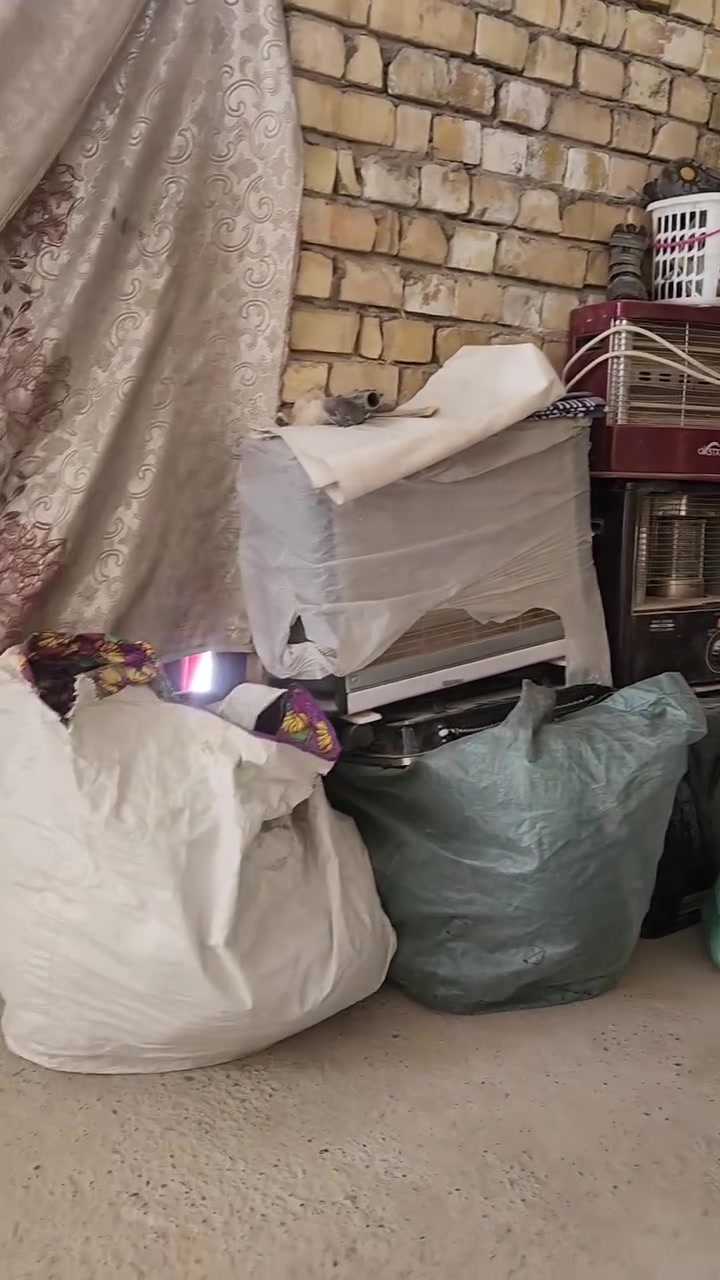 اغراض كلها نضيفه وجديده ابيع شلع العنوان البلديات *********** وعندي بعد غراض
