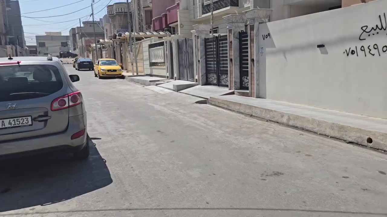 يتوفر لدينا دار للبيع قرلر تمليك سند طابو شرط التحويل حي الصحفيين الجانب الايسر المساحه 125 م الواجهه 5 العمق 25
طابق ونص ثللث غرف وهولين واستقبال وصحيات السعر 95 قابل للتفاوض لمزيد من المعلومات التواصل مع ادارة  مكتب جوهرة الكرامة للعقار  عبروالارقام *********** / *********** متوفر واتس اب
