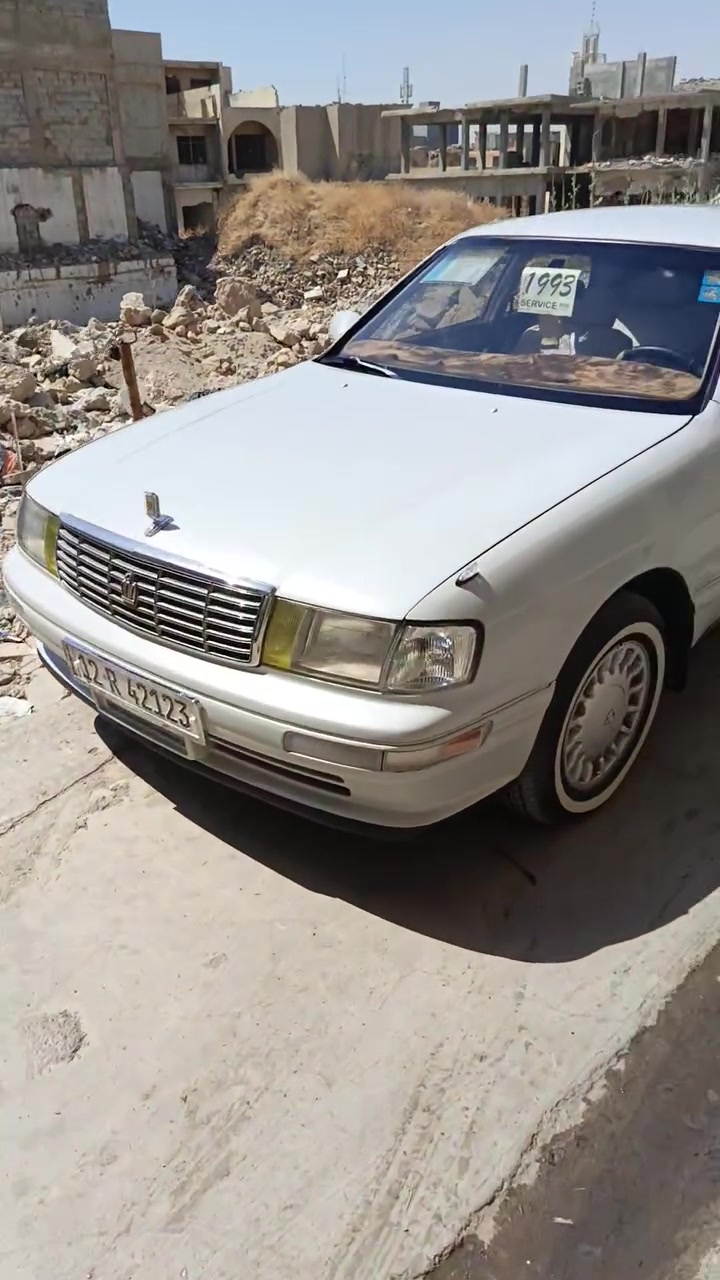 سلام عليكم للبيع بطه محرك 2500موديل 93رقم نينوى الدولي سنويه جديده هزه جديده الشرعي يبيعك مصبوغة عام جماليه بدون دواخل محرك كيرشرط تبريدعاطل سعره 40قفل بدون معامله للتواصل ***********

