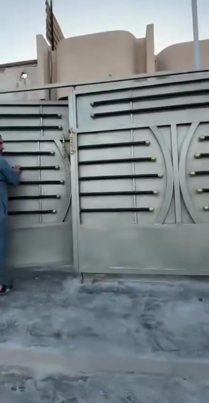 أبو غريب • ٢٠٠م • ملك صرف
