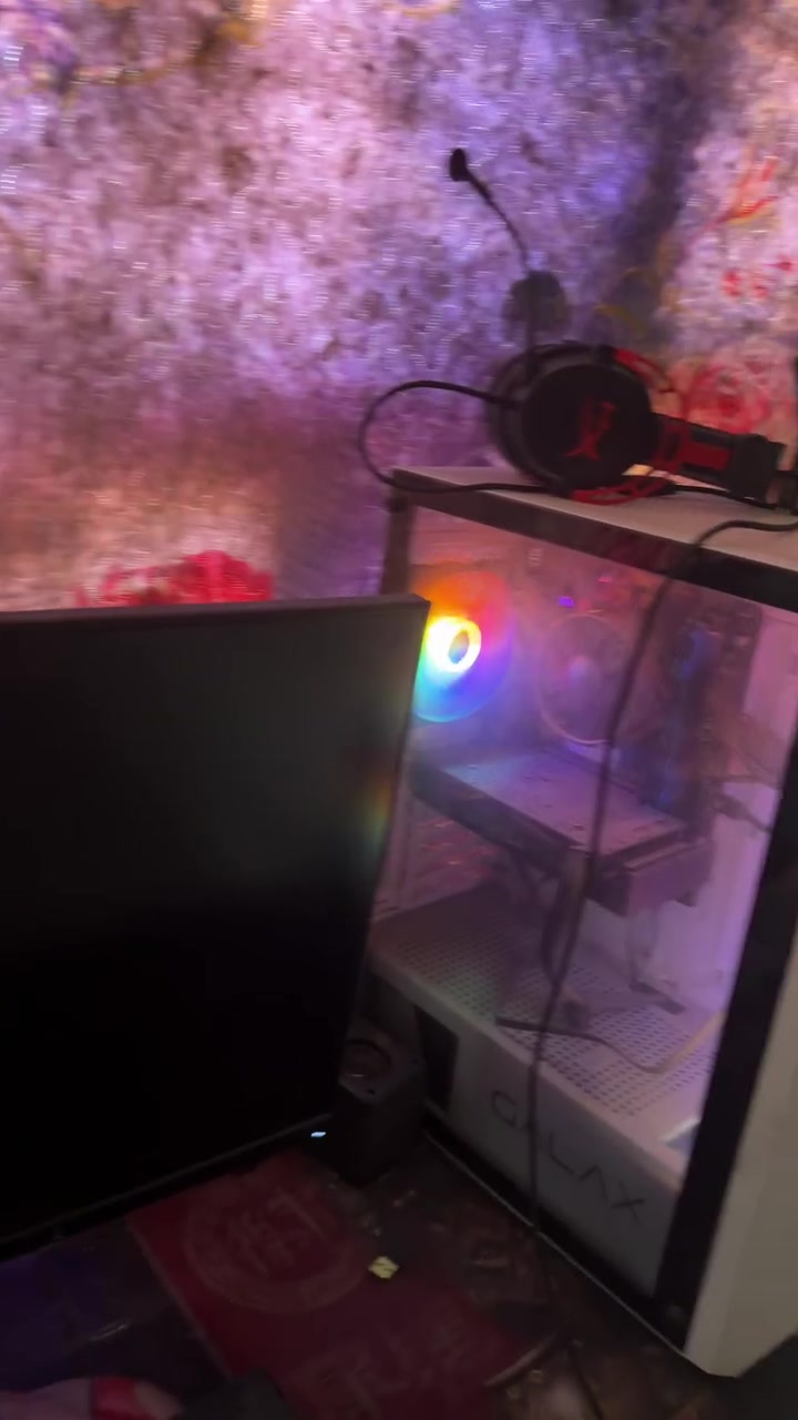 🖥️ مواصفات الحاسوب للبيع

• المعالج: Intel Core i5-11400F — الجيل 11
• كرت الشاشة: NVIDIA GeForce RTX 2070 — 8GB
• الرام: 16GB
• التخزين: KIOXIA NVMe SSD — 512GB
• اللوحة الأم: ASRock H510M-HDV/M.2 SE
• الشاشة: Gigabyte GS27Q — 27 بوصة — QHD 2560×1440 — 165Hz
• النظام: Windows 11 Pro 64-bit
• الاتصال: Wi-Fi + Gigabit LAN

🔥 جهاز مناسب للألعاب، التصميم، المونتاج والاستخدام اليومي.

ملاحظة: المواصفات المذكورة حسب فحص الجهاز.

هذا مجرد تراب الجهاز شهر او شهرين ما مشتغل ف شغلته هسه وطلعت المواصفات 
السعر مليون و200 
التواصل فقط اتصال ***********
