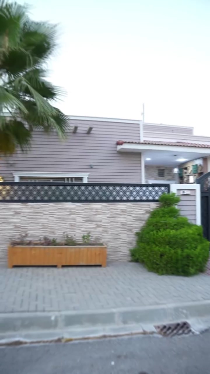 🏡دار للبيع طابق واحد موقع مميز جداً 

 📍مجمع قظاة خلف جنسية الجديده

محتويات الدار / غرفتين نوم و هول و استقبال و مطبخ و صحيات و كراج و حديقه

✅مساحه 200 متر 
✅ منطقة هادئه و سعر مميز جداً 
✅ موقع ممتاز وقريب من الخدمات
✅ مناسب للسكن الشركات
 
السعر/ اتصال على ارقام المكتب 

📍 الفيصل للعقارات
كركوك – شارع القدس
قرب مصرف أهلي العراقي

نقدّم لكم أفضل الفرص العقارية للبيع والشراء والإيجار،
بخبرة وثقة ومتابعة دقيقة لحد إتمام الاتفاق.

🏡 بيوت – أراضي – محلات – استثمار
📞 للاستفسار:***********
***********
