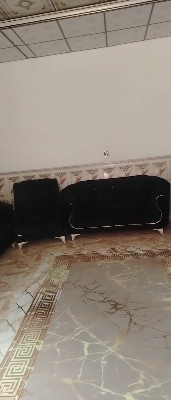 للبيع 
الدولاب  ب١٠٠ الف
التخم   ب ٧٥٠ الف
مكانهم سامراء 
‏‪***********‬‏
