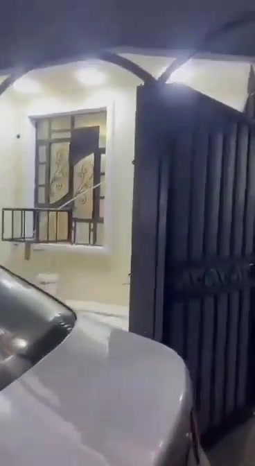 ١٠٠ متر طابو صرف الدورة شارع ابو طيارة فرع مطابخ اسبانيول عبارة عن وحدتين سكنية مفصولة كان مؤجر بمليون وممكن يكون بيت واحد الواجهه ٥ النزال ٢٠ السعر ٣٧٠ مليون
ب
للتواصل واتساب 
***********