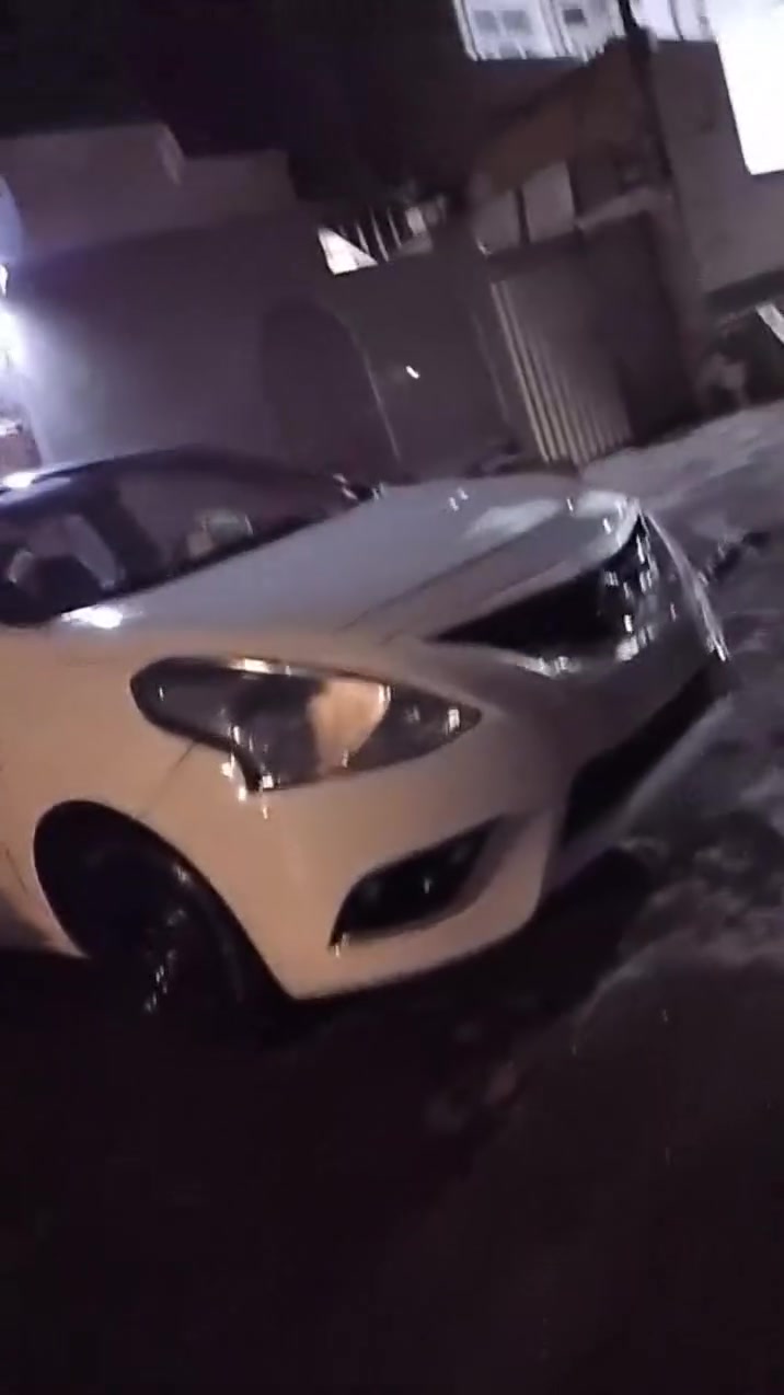 نيسان صني موديل 19 سياره ماشيه 100 بدون صبغ بيها رصعات باب سايق وبصف لباب سايق رقم جديد سنويه بسمي صدر تخم تأير باتري كله جديد سعر 95وبيها مجال ***********
