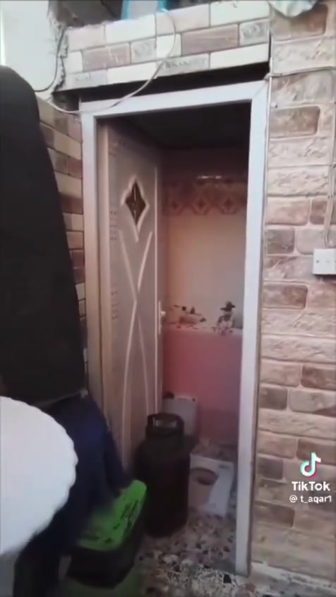 نص قطع بل حواسم مال الشقق ثاني قطعه مال الفواكه 83 السعر 30 طابق اونص نضيفه حيل   ***********
