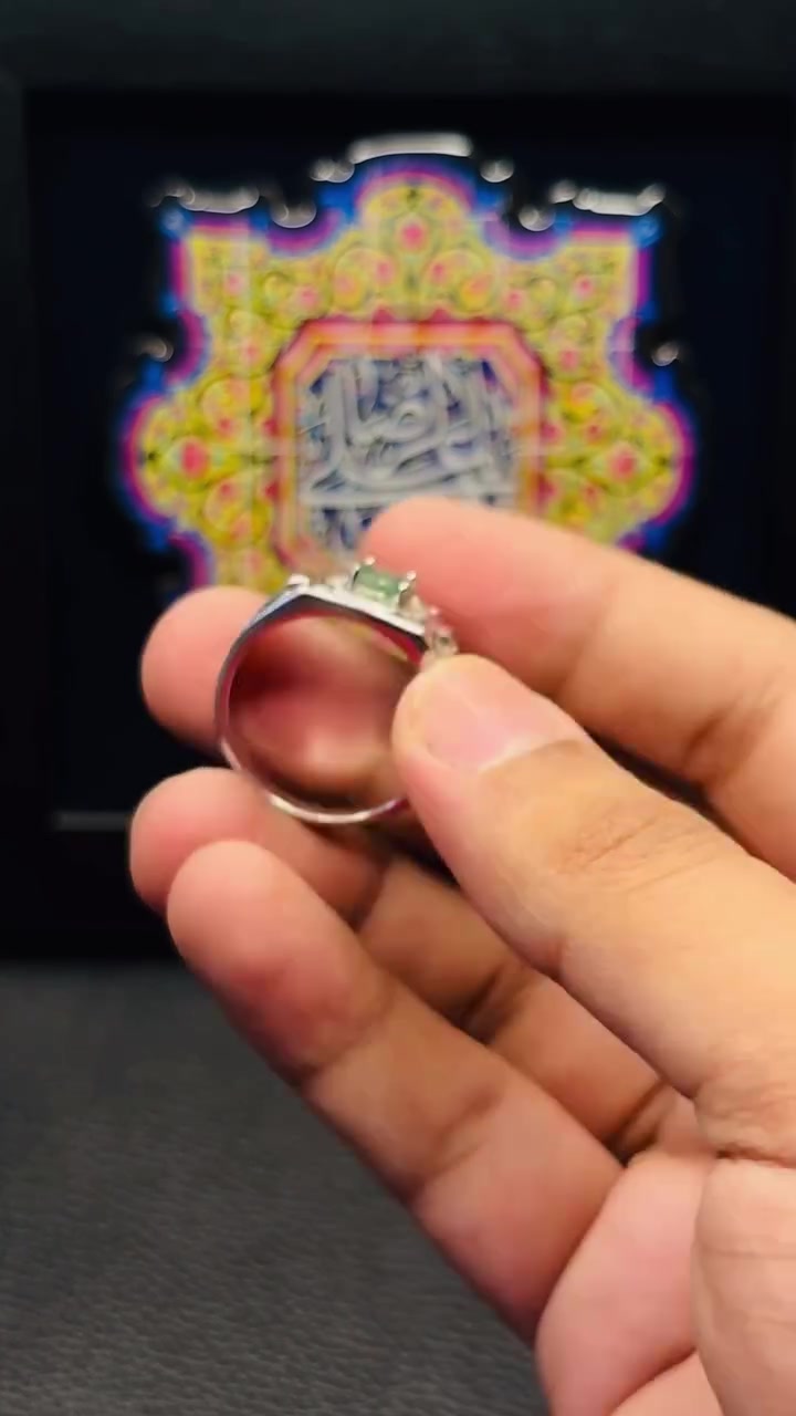 خاتم زمرد كولمبي احجار كريمة مجوهرات  💎

تطعيم ماس بلجيكي حقيقي 💠
 
✅ صياغة يدوية ثقيلة عيار 925 👌

✅ من الدرجة الاولى 👌

✅ السعر خاص 💵

✅ البيع بالضمان 👌🏻

✅ عنوان البيج : بغداد 📍

✅ رقم الهاتف : *********** 📱

✅ التوصيل متوفر لجميع محافضات العراق 🚚

✅ للمزيد من الموديلات زوروا صفحتنا المتواضعة :
