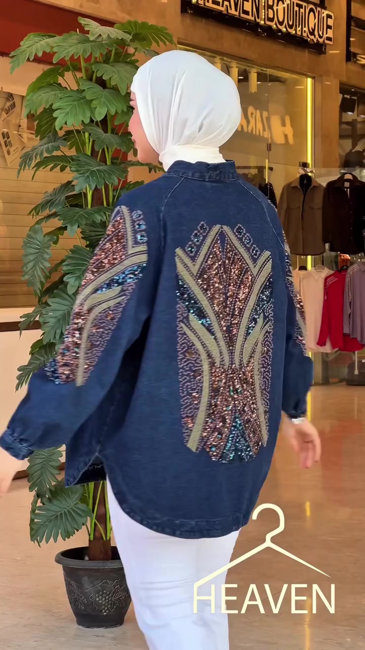 ✨ كارديغان يجننن بكل تفاصيله 😍🤎
قطعة مرتبة وأنيقة، تنطي للوك لمسة فخمة وناعمة بنفس الوقت ✨

👖 البنطلون متوفر
🧕 الحجاب متوفر بألوان مختلفة

📲 للطلب والاستفسار: ***********
📍 العنوان: زيونة – شارع الربيعي، مقابل ذهب سنتر

Heaven Boutique 🤍
أناقتك عنواننا ✨
