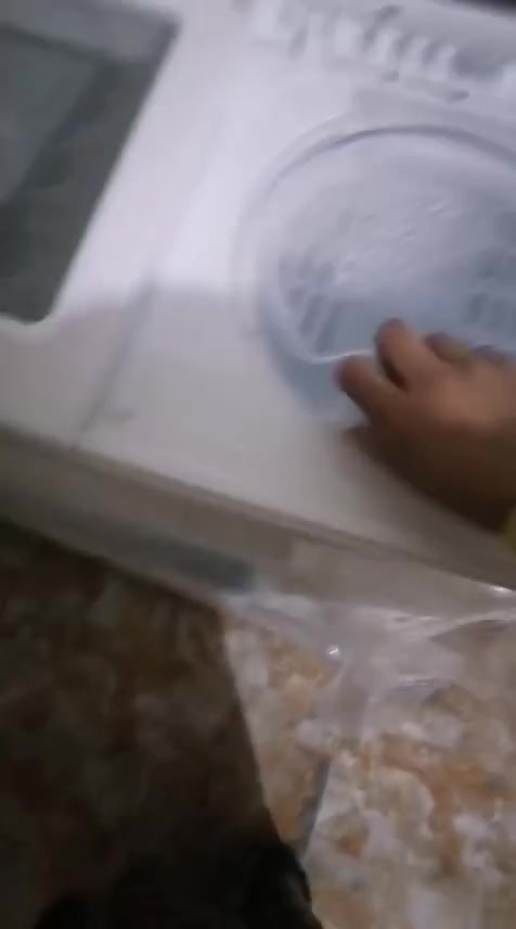 غسالة عادية • مشتغلة أسبوع • للبيت